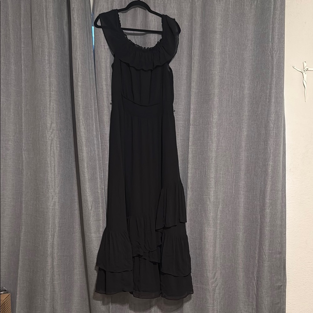 White House White Market long off the shoulder dress